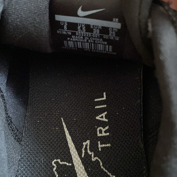 Nike zoom trail running athletic shoes - Picture 2 of 6